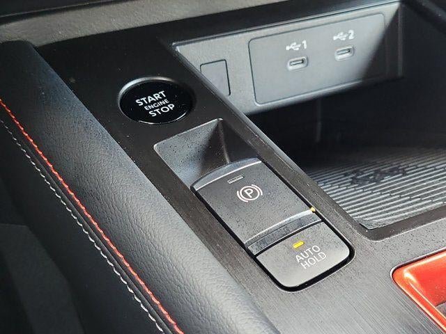 Used 2025 Nissan Kicks SR FWD image 26