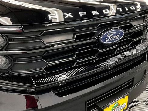 Used 2025 Ford Expedition Max Active AWD/4WD image 35