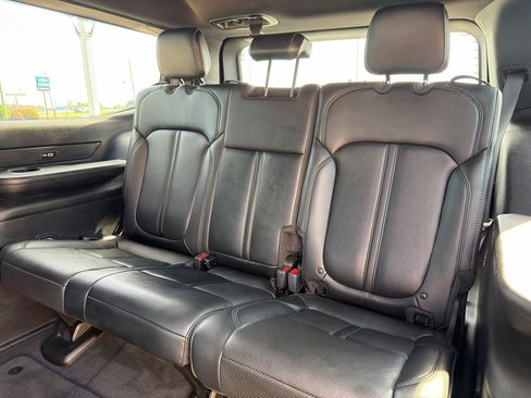 Used 2025 Jeep Wagoneer Series II AWD/4WD image 30