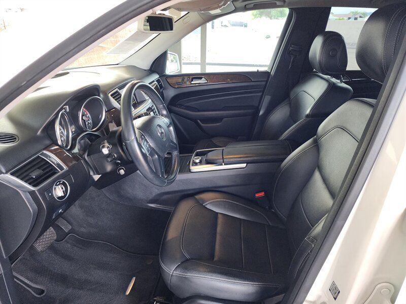 Used 2015 Mercedes-Benz ML 350 4MATIC w/ Premium 1 Package image 28