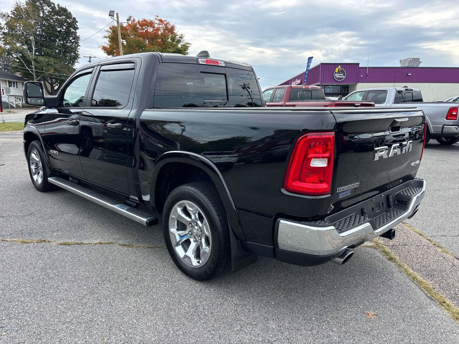 Used 2025 RAM 1500 Big Horn AWD/4WD image 5