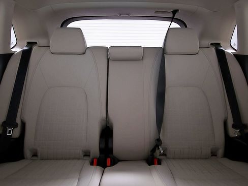 Used 2023 Honda HR-V LX image 15