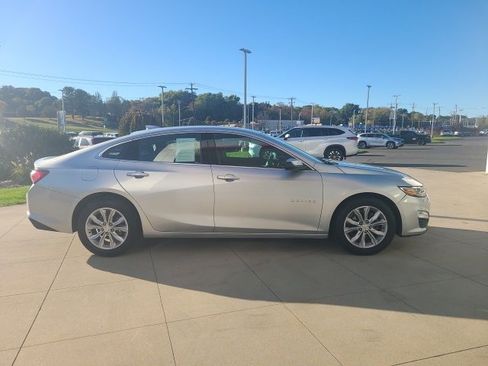 Used 2022 Chevrolet Malibu LT image 8