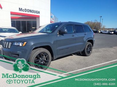 Used 2017 Jeep Grand Cherokee Altitude