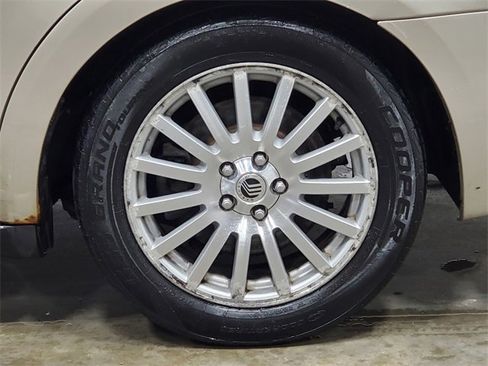 Used 2005 Mercury Montego Premier image 9