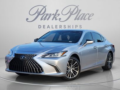 Certified 2025 Lexus ES 350 w/ Premium Package