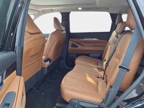 Used 2024 INFINITI QX60 Sensory image 10