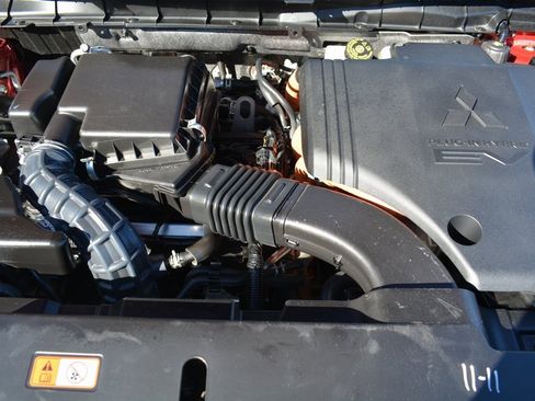 Used 2023 Mitsubishi Outlander SE image 26