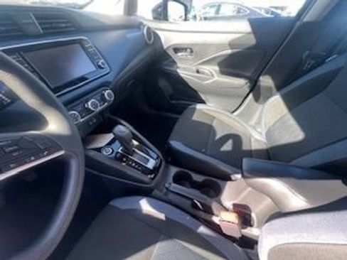 Used 2025 Nissan Versa SV image 15