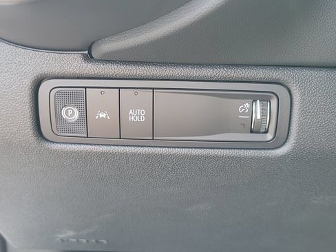 Used 2025 Chevrolet Equinox EV LT w/ Comfort Package FWD image 20