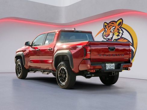Used 2026 Toyota Tacoma TRD Off-Road AWD/4WD image 7
