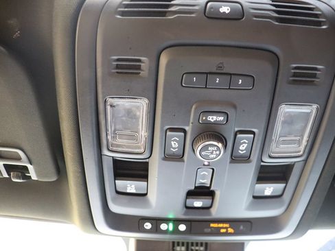 Used 2024 GMC Yukon XL Denali Ultimate AWD/4WD image 52