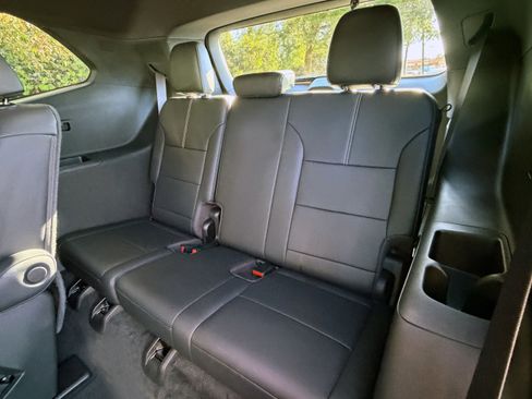 Used 2024 GMC Acadia Elevation w/ Luxury Package image 16