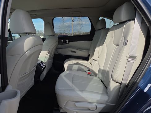 New 2026 Kia Sorento SX AWD/4WD image 6