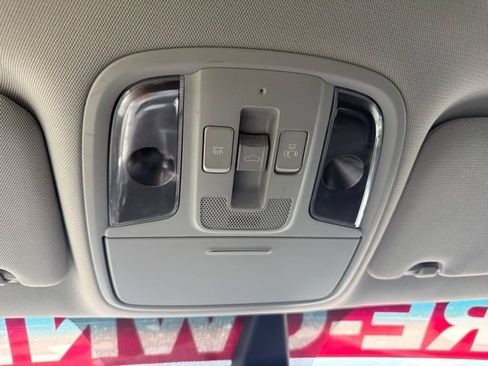 Used 2020 Kia Optima SE FWD image 18