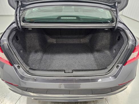 Used 2018 Honda Accord EX image 14