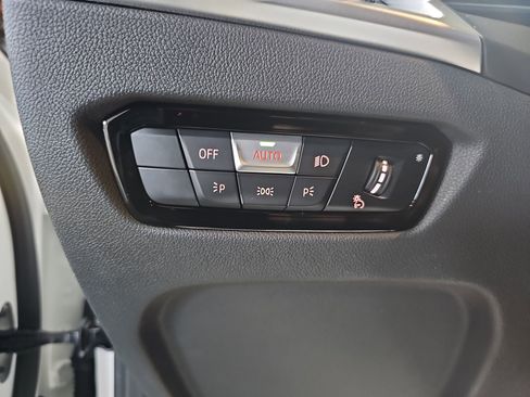 New 2026 BMW 330i Sedan w/ M Sport Package image 26