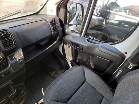 Used 2025 RAM ProMaster 2500 w/ U-Haul Equipment Group FWD image 12