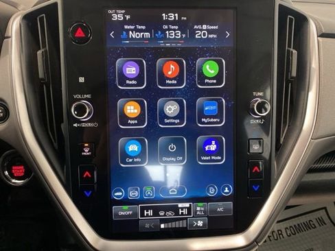 Used 2025 Subaru Crosstrek 2.0i Premium image 16