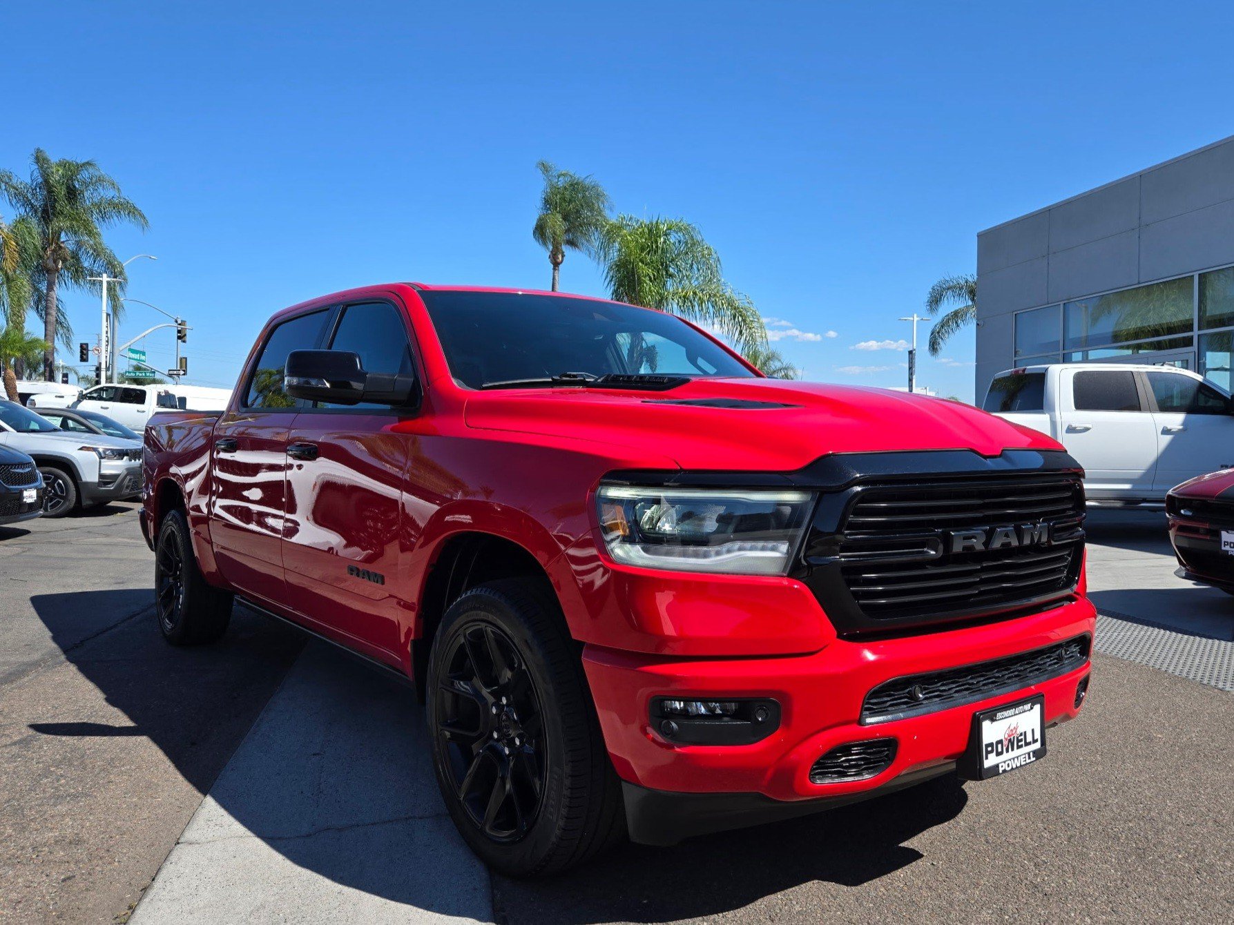 Used 2023 RAM 1500 Laramie AWD/4WD image 6