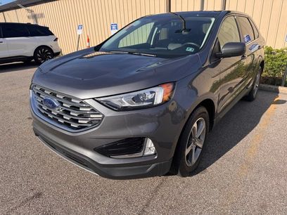 Used 2022 Ford Edge SEL w/ Convenience Package