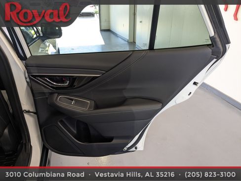 Used 2020 Subaru Outback Limited AWD/4WD image 9