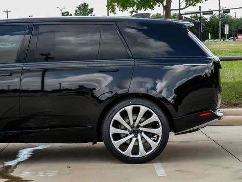 New 2026 Land Rover Range Rover Long Wheelbase Autobiography AWD/4WD image 19