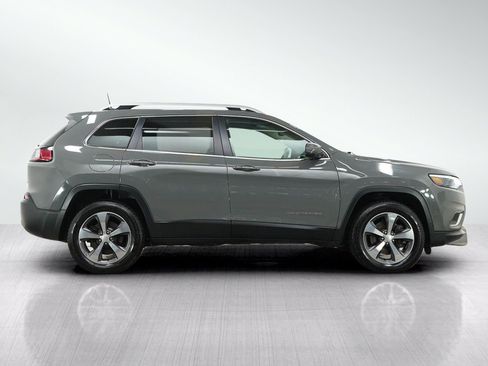 Used 2019 Jeep Cherokee Limited AWD/4WD image 6