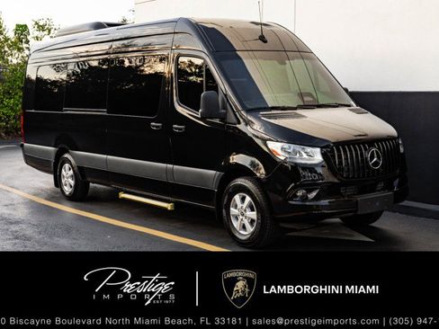 Used 2025 Mercedes-Benz Sprinter 2500 image 1
