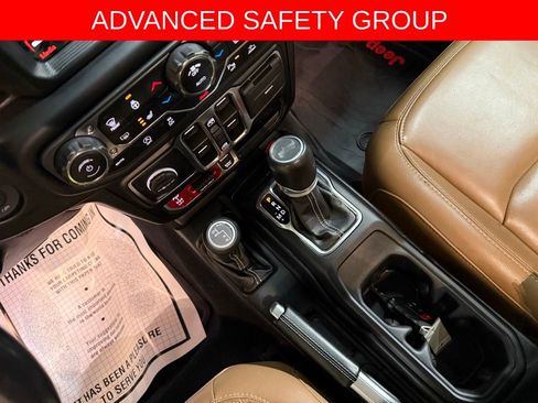 Used 2021 Jeep Wrangler Unlimited Rubicon image 36