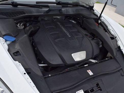 Used 2013 Porsche Cayenne Diesel AWD/4WD image 92