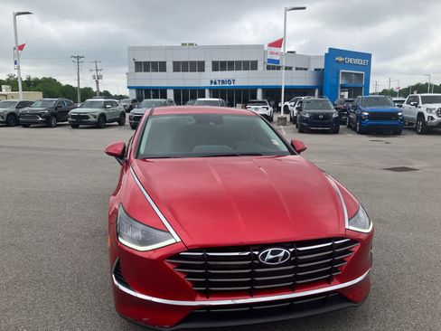Used 2022 Hyundai Sonata SE FWD image 2