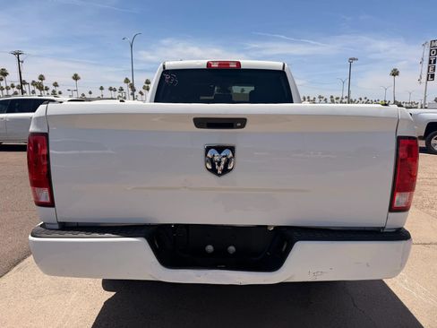 Used 2018 RAM 1500 Express RWD image 3