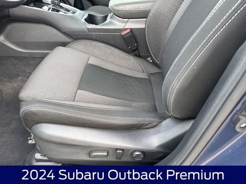 Used 2024 Subaru Outback Premium image 12