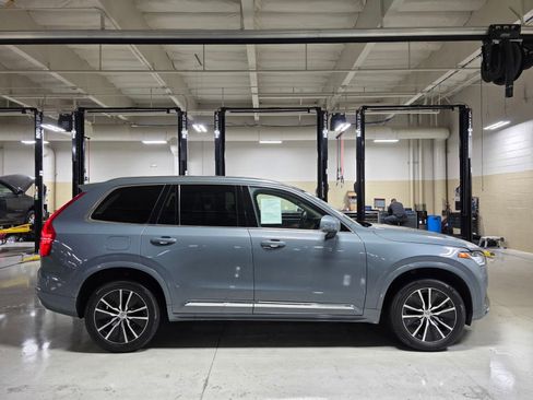 Used 2022 Volvo XC90 T8 Inscription Expression image 7