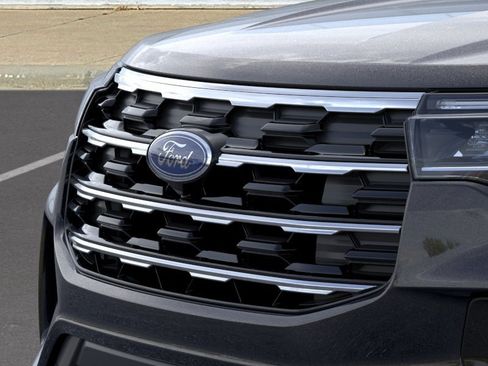 New 2026 Ford Explorer Active w/ Active Comfort Package RWD image 17