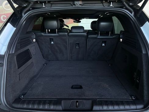 Used 2024 Land Rover Range Rover Sport SE image 21