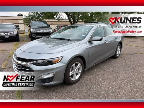 Used 2024 Chevrolet Malibu LT FWD image 1