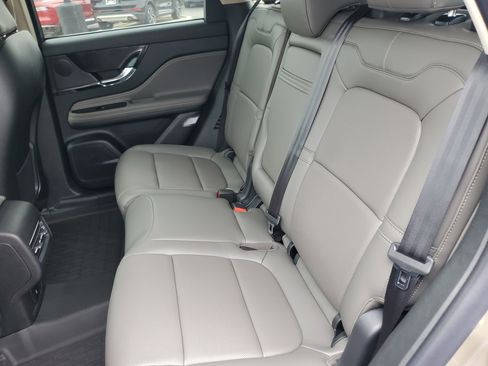 New 2025 Lincoln Corsair Grand Touring w/ Towing Package image 28