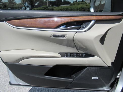 Used 2019 Cadillac XTS Luxury FWD image 19