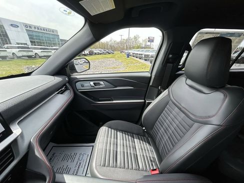 New 2026 Ford Explorer ST-Line w/ ST-Line Street Pack AWD/4WD image 13