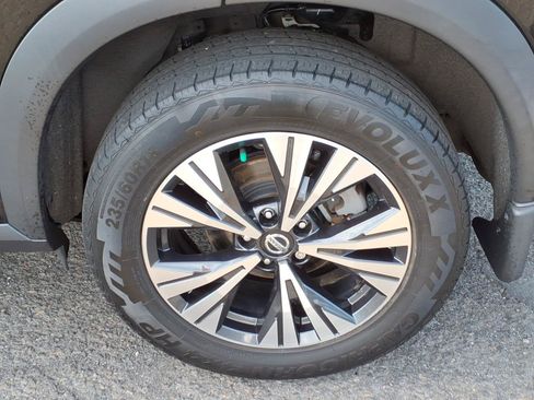 Used 2021 Nissan Rogue SV AWD/4WD image 10