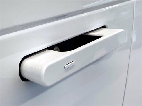 Used 2025 Land Rover Range Rover Long Wheelbase SE image 20