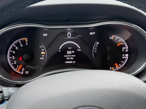 Used 2019 Jeep Grand Cherokee Laredo AWD/4WD image 20
