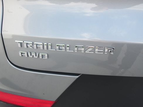 New 2026 Chevrolet TrailBlazer LT w/ Convenience Package AWD/4WD image 30