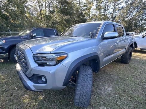 Used 2022 Toyota Tacoma TRD Off-Road image 5