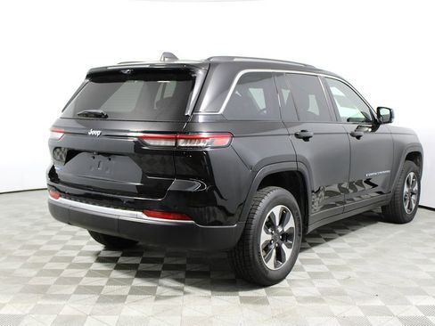 Used 2023 Jeep Grand Cherokee 4WD 4xe w/ Luxury Tech Group II image 39