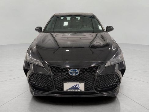 Used 2022 Toyota Avalon XSE FWD image 13