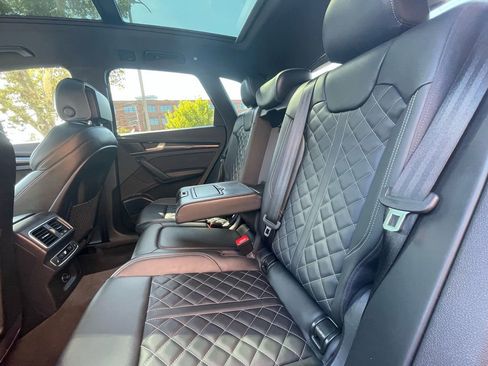 Used 2018 Audi SQ5 Premium Plus w/ S Sport Package image 30