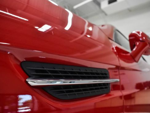 Used 2014 Mercedes-Benz SLK 250 image 11